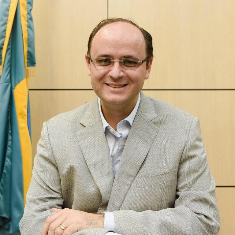 MINISTRO DA EDUCAÇÃO EM PARANAVAÍ