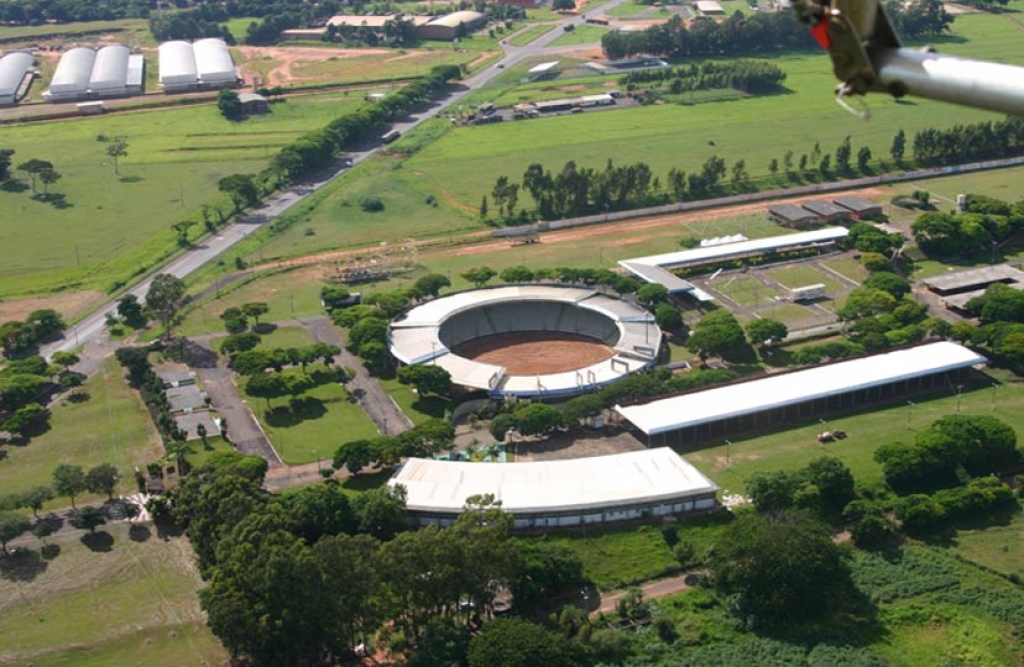 Centro de Convenções no Parque de Exposições