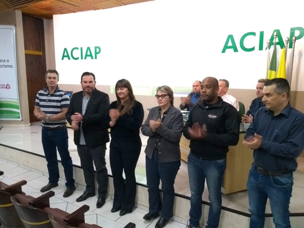 ACIAP debate campanha de Natal