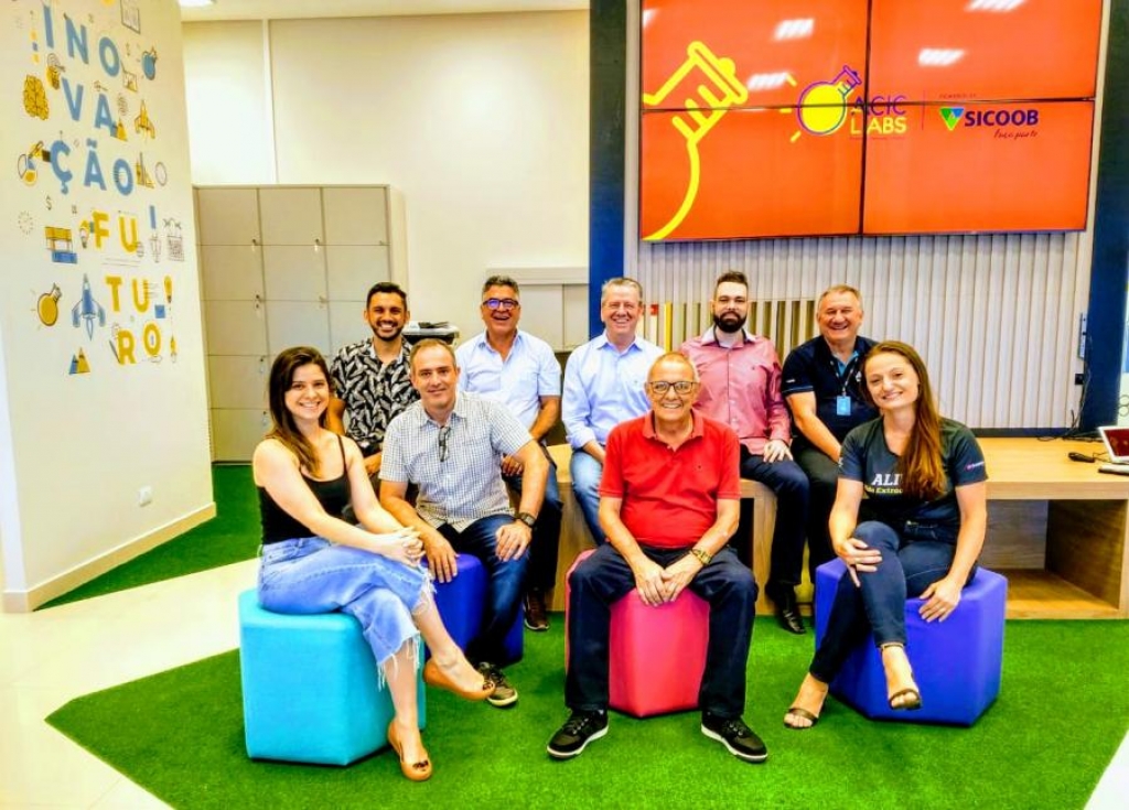 DIRETORES DA ACIAP DE PARANAVAÍ VISITAM A ACIC – CASCAVEL