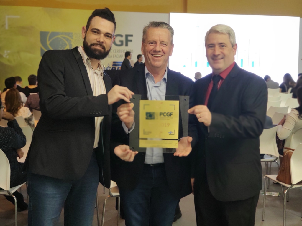 CERTIFICAÇÃO OURO