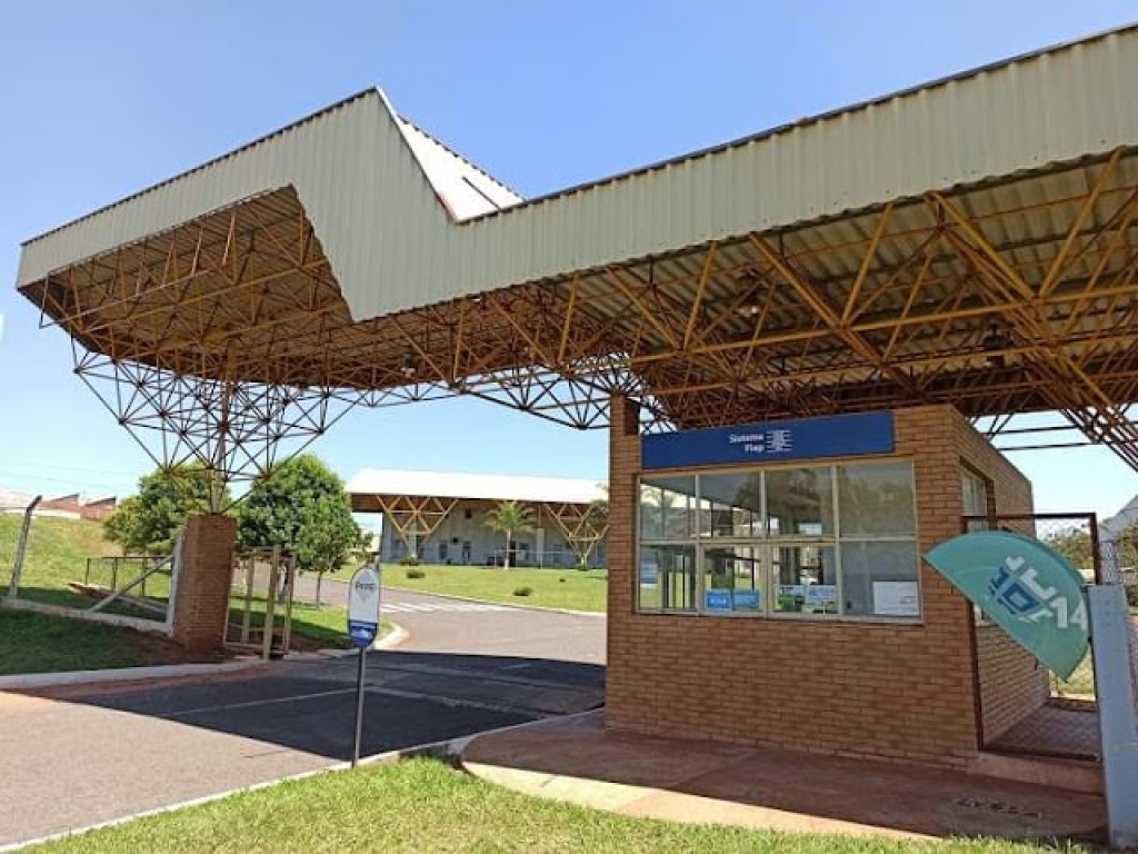 Colégio Sesi de Paranavaí não vai fechar, anuncia Maurício Gehlen