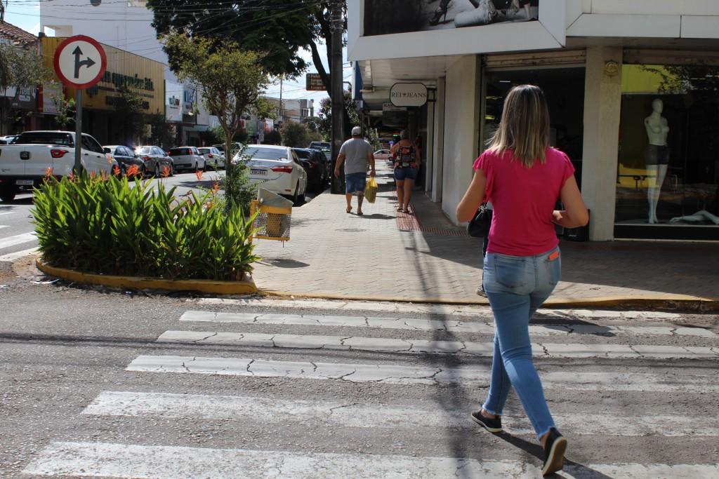 Comércio de Paranavaí vai funcionar até às 17 horas no próximo sábado