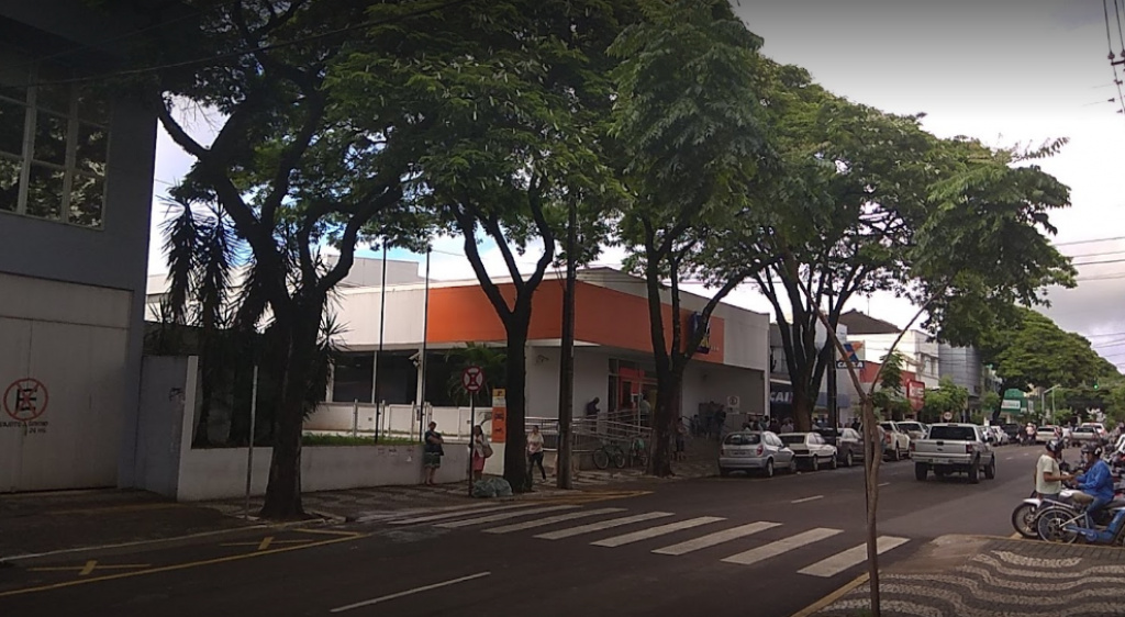 Estacionamento do Banco Itaú é disponibilizado gratuitamente no período noturno