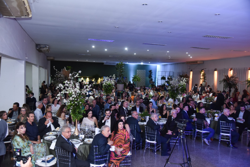 ACIAP realiza 3ª edição do Jantar do Empresário com atrações especiais e homenagem ao empresário do ano
