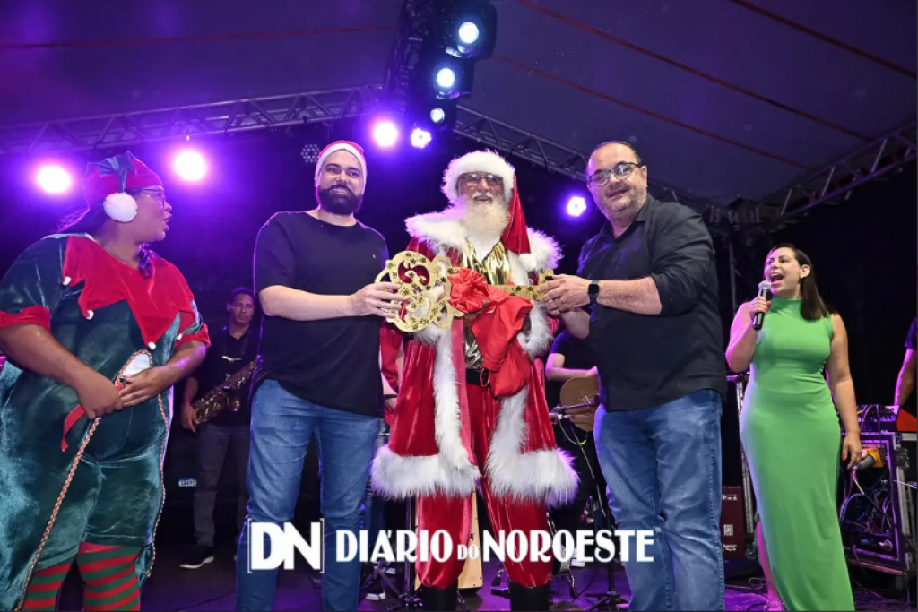 Comércio de Paranavaí iniciou dia 09 de dezembro horário especial de Natal e Fim de Ano.