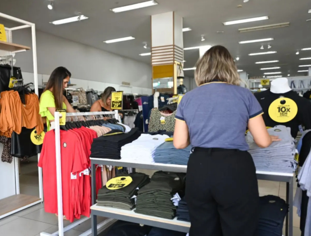 DIA DAS MÃES: Neste sábado, consumidores concorrem a prêmios em ação especial da Aciap