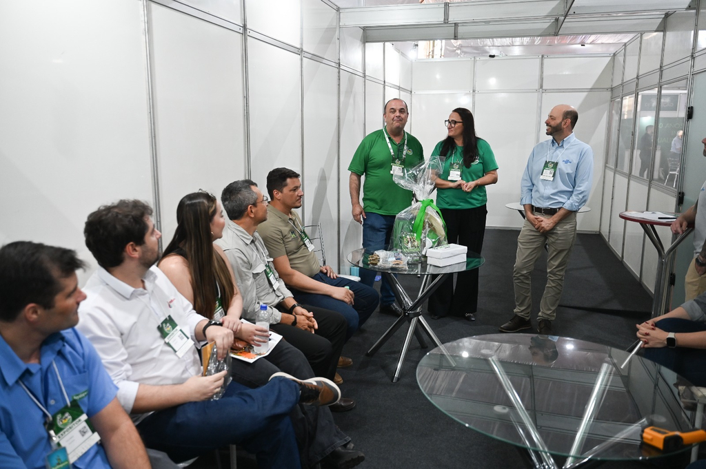 Rodada de Negócios da Aciap movimenta a 4ª Fiman com aproximação entre empresas e geração de oportunidades