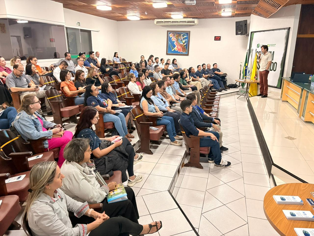 Palestra sobre riscos psicossociais no trabalho reúne mais de 70 participantes na ACIAP